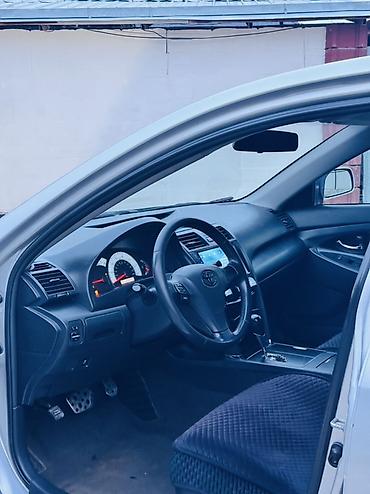 Унаа: Toyota Camry: 2010 г., 2.5 л, Автомат, Бензин, Седан — 10