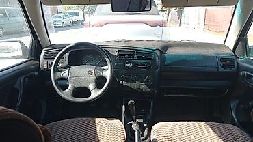 transporter multivan: Volkswagen Golf: 1995 г., 1.6 л, Механика, Бензин, Хэтчбэк — 5