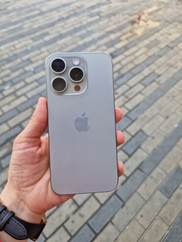 Apple iPhone: IPhone 15 Pro, 128 GB, Gümüşü, Zəmanət, Barmaq izi, Face ID