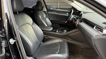 Продажа авто: Kia K5: 2020 г., 2 л, Автомат, Бензин, Седан — 3
