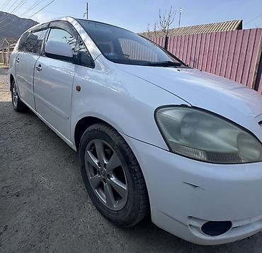 2 4 д: Toyota Ipsum: 2002 г., Автомат, Бензин, Минивэн — 2