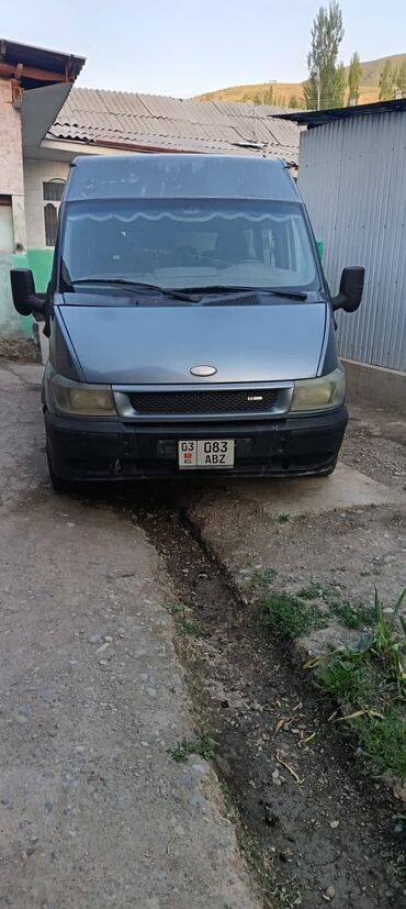 Ford: Ford Transit: 2004 г., 2.2 л, Механика, Дизель