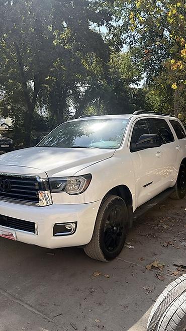 Toyota Sequoia: 2020 г., 5.7 л, Автомат, Бензин, Внедорожник
