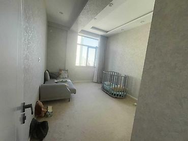 yasma: Yasamal, 3 otaqlı, Yeni tikili, m. Elmlər Akademiyası, 125 kv. m — 4