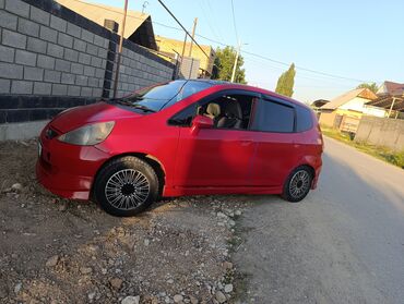 Honda: Honda Fit: 2001 г., Хэтчбэк — 8