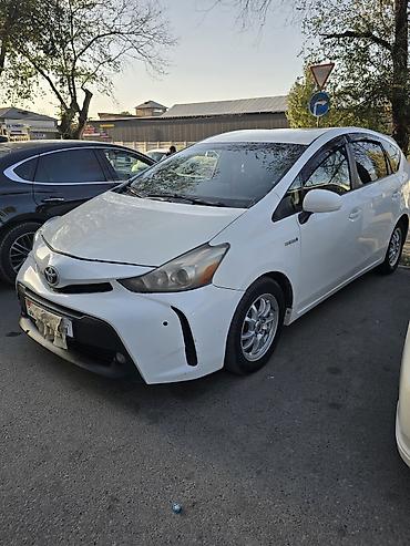 газ болон для авто: Toyota Prius V: 2016 г., Автомат, Гибрид, Универсал — 1