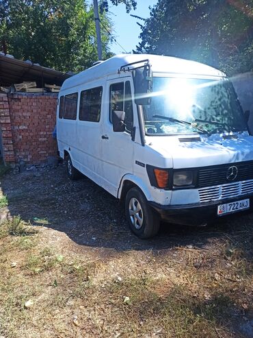 машина битый: Mercedes-Benz 600: 1994 г., 3 л, Механика, Дизель, Бус