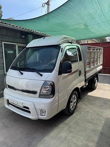 jac пикап: Kia BONGO: 2022 г., 2.4 л, Механика, Газ, Бус — 2