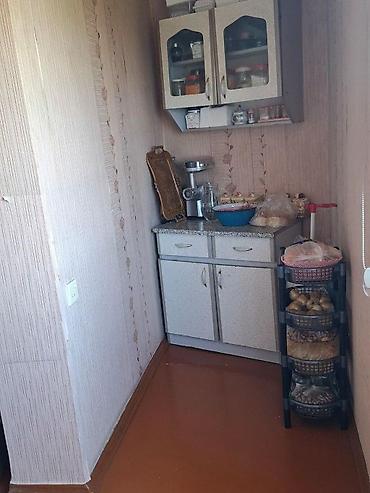 berdede ev satilir: Bakı, Köhnə Günəşli, 2 otaqlı, Köhnə tikili, 65 kv. m — 10