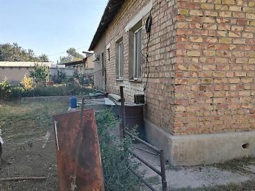 Үйлөрдү сатуу: 2 бөлмө, 60 м², 11 соток, Ак-Бата ж/м — 5