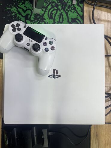Мониторы: Sony PlayStation 4 pro 1tb В белом исполнении Полный комплект, 1