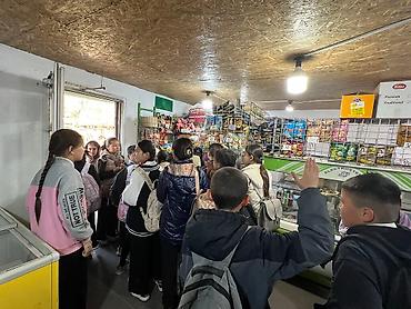 Продажа коттеджей и домов: Продаю дом с магазином! Город Бишкек, район Красный строитель — 4