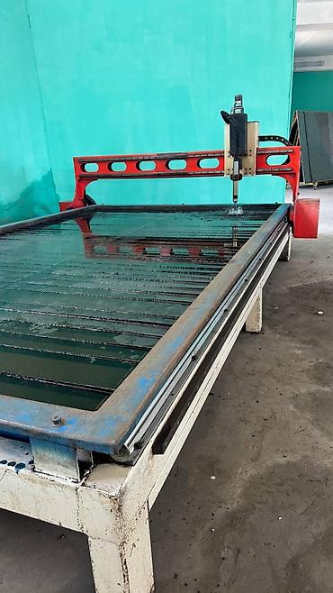 boss lazer: CNC PLAZMA KƏSMƏ DƏZGAHI SATILIR İstehsalat və metal emalı üçün işlək — 1