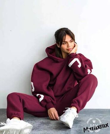 Gornji i donji deo: Termo 
3200 din 
S, M nije za vise
ij — 2