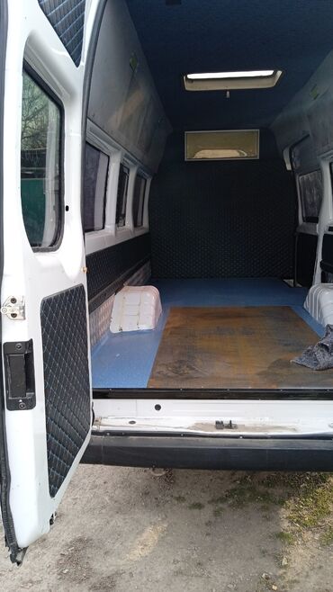 Ford: Ford Transit: 2009 г., 2.4 л, Механика, Дизель, Фургон — 6