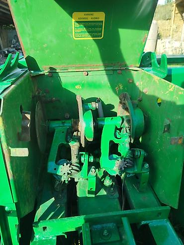 Транспорт: Пресс‑подборщик тюковый John Deere 332 - Тип: прицепной тюковый — 4