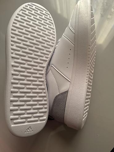 Ayaqqabılar: Türkiyeden 80 azn alınıb. Geyinilməyib təzədi orginal adidas gündəlik — 3