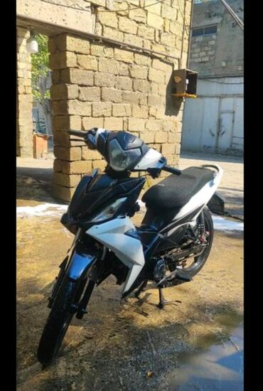 купить мопед бу: Sport tipli skuter-motosiklet hibrid dizaynı - Korpus rəngi: qara-ağ