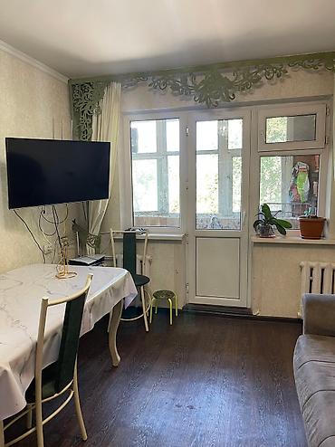 Батирлер: 3 бөлмө, 58 м², 5-мкр 104-серия, 3 кабат — 2