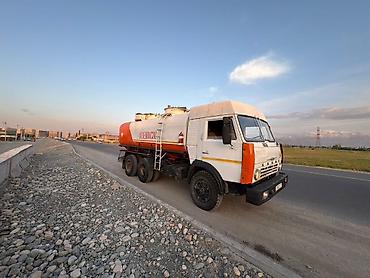 танк 400: КамАЗ бензовоз. - Топливная автоцистерна на шасси КамАЗ (6×4). - — 8
