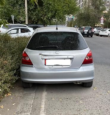 или меняю на дом: Honda Civic: 2002 г., Вариатор, Хэтчбэк — 2
