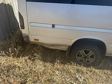 Mercedes-Benz Спринтер: 2005 г., 2.7 л, Механика, Дизель, Бус at lalafo.kg — 3 Mercedes-Benz Спринтер: 2005 г., 2.7 л, Механика, Дизель, Бус — 3