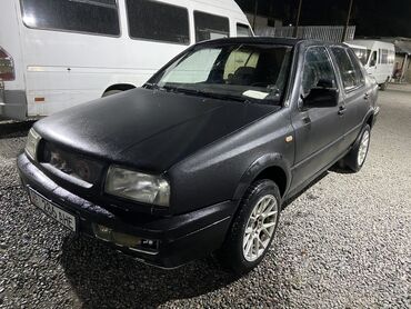 Volkswagen: Volkswagen Vento: 1993 г., 1.8 л, Механика, Бензин, Седан