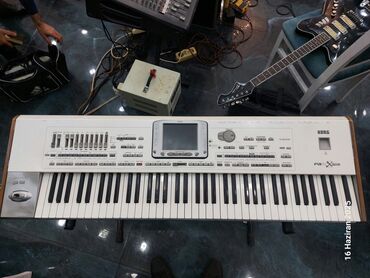 Пианино: Синтезатор, Korg, Б/у, Самовывоз