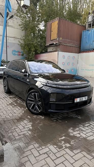 li one: Lixiang L7: 2023 г., 1.5 л, Гибрид, Кроссовер — 2