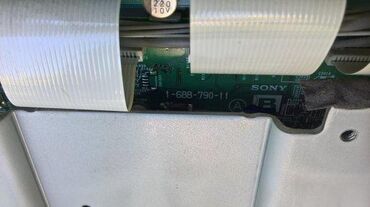 Aksesoari za TV i video: SONY KLV-21SR2 u delovima 1-689-819-13 1-723-285-13 power board — 5