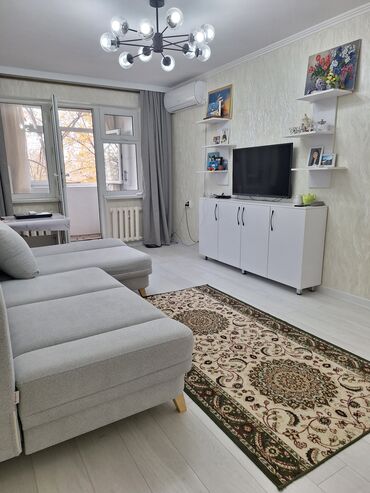 Продажа квартир: 2 комнаты, 45 м², 104 серия, 2 этаж, Евроремонт