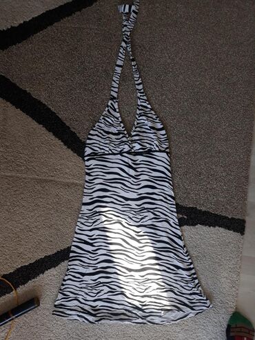bershka zebra pantalone: Rastegljiva haljinica, ne providi se, S/M velicina, kao nova