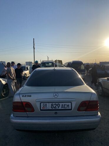 двигатель мерседес 2.2 дизель купить: Mercedes-Benz 220: 1995 г., 2.3 л, Механика, Бензин, Седан