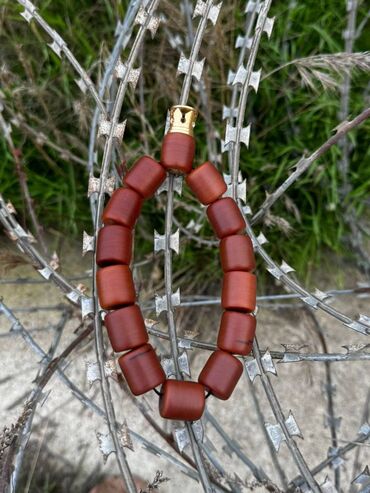 Təsbehlər: Təsbehlər hazər əldə var.
Çeşid çoxdu.
Çatdırılma edilir.
Əl işləridi — 7