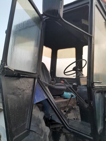 Traktorlar: Traktor Belarus (MTZ) 80,1, 1982 il, 58 at gücü, motor 4.7 l, İşlənmiş — 5