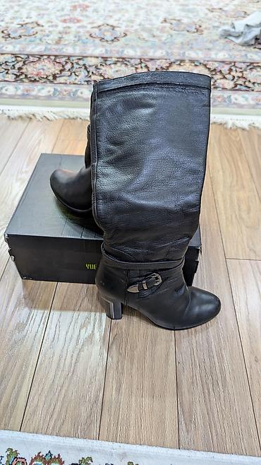 сапошка жен: Өтүктөр, 38, Колдонулган, түсү - Кара, Өзү алып кетүү — 1