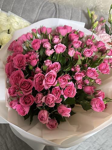 rose: Продаю свежие цветы-спрей розы, белые розы 51шт и нежный микс — 4