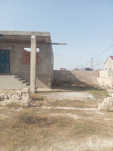Həyət evləri və villaların satışı: Suraxanı 3 otaqlı, 85 kv. m, Kredit yoxdur, Təmirsiz — 2