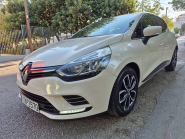 Renault Clio: 1.5 l | 2017 year 139500 km. Hatchback