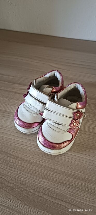 токмок обувь: Made in Turkey
чистая кожа 
размер 19