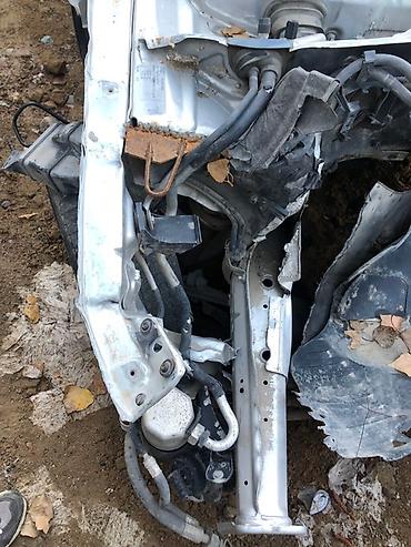 Audi: Audi A6 C5 седан, серебристый, левый руль. Номерные знаки KG — 5