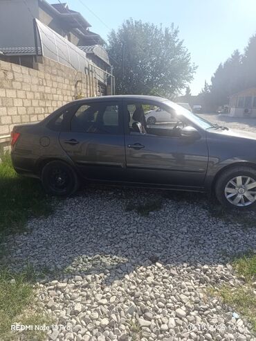 VAZ (LADA): VAZ (LADA) Vesta: 1.6 l | 2021 il 220900 km Sedan — 8
