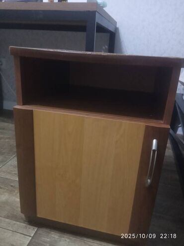 купить оружейный сейф бу: Продам тумбу