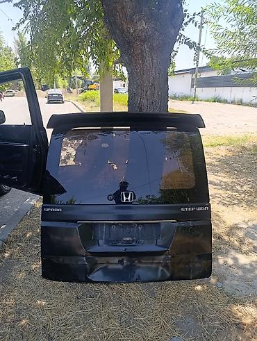 крыло спада: Задняя дверь багажника для Honda Stepwgn Spada - Оригинальная пятая — 1