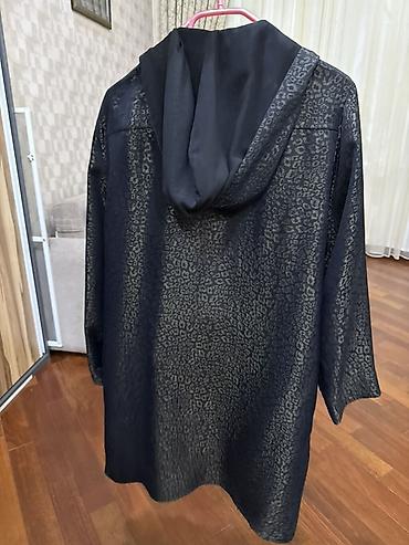 ucuz kask: Qadınlar üçün kapüşonlu nazik paltarüstü (kimono/yağmurluq tipli) — 2