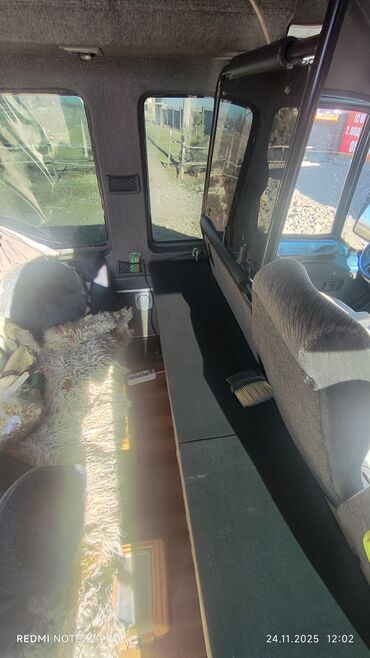 Mercedes-Benz: Mercedes-Benz : 1995 г., 2.5 л, Механика, Дизель, Бус — 8