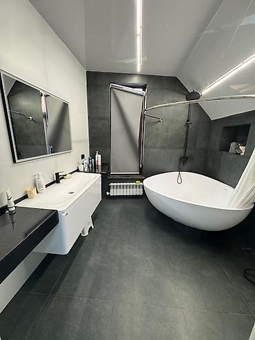 дома киргизия 1: 🏡 2-этажный кирпичный дом 320 м² — Киргизия-1 ✨🔥 📍 район: Киргизия-1 — 10
