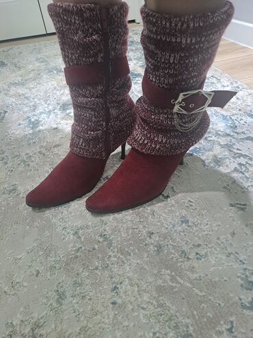 Ботинки и ботильоны: Женские ботильоны на шпильке, 2 пары. 1) Бордовые ботильоны с — 1