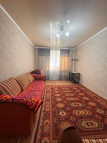 чоктал комната: 2 комнаты, 52 м², 105 серия, 1 этаж — 8