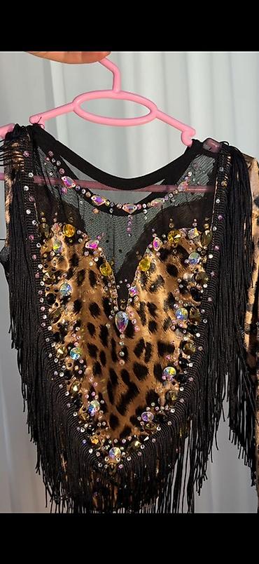 xonca bezemek: Məhsul: Bədii gimnastika üçün səhnə geyimləri (leotard kolleksiyası) — 3